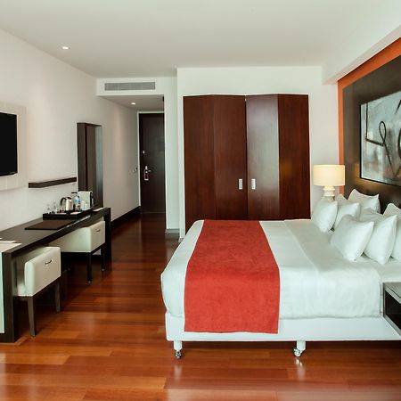Nh Collection Guadalajara Providencia Otel Dış mekan fotoğraf